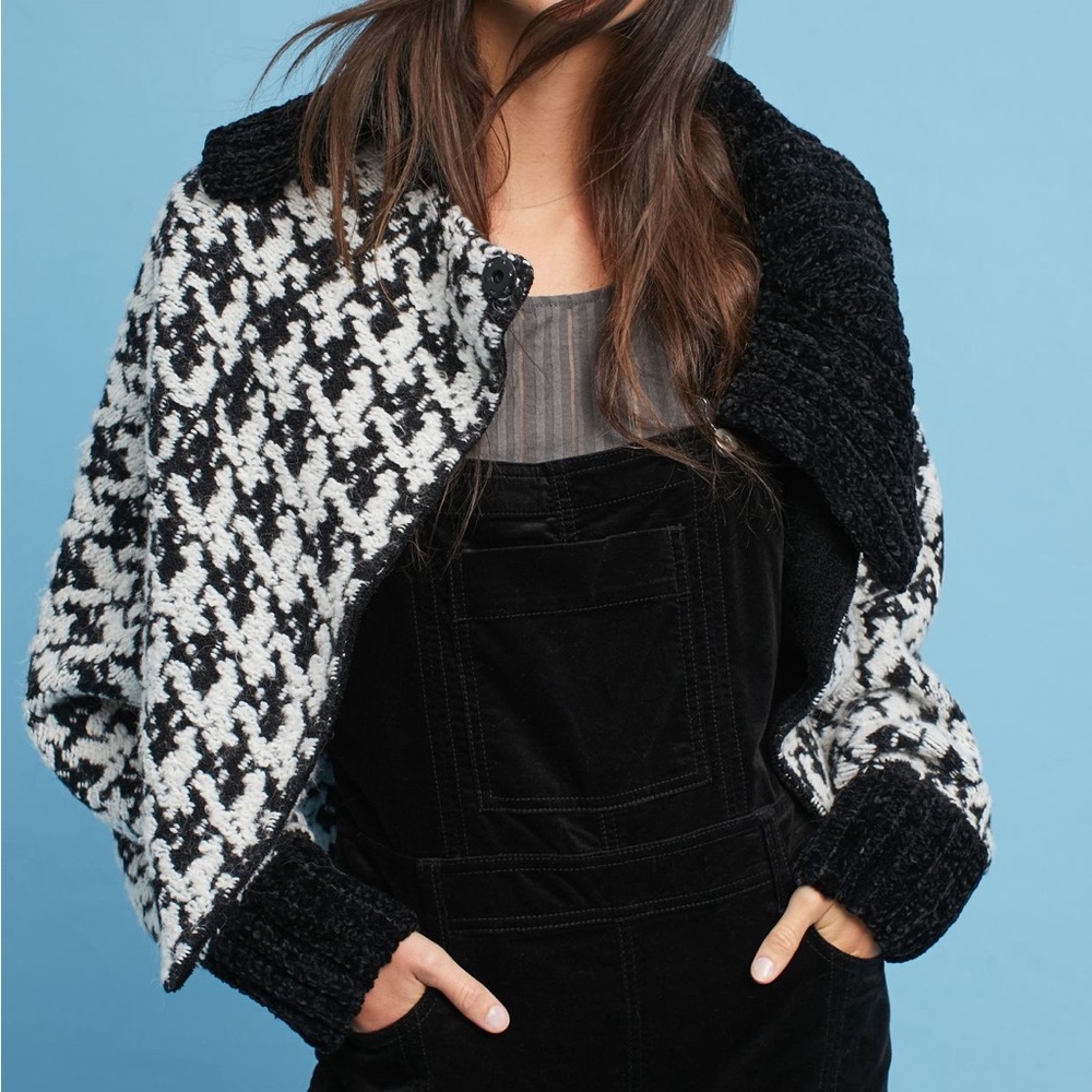 Anthropologie Black & White Houndstooth Abby Cropped Cardigan Size XS/S